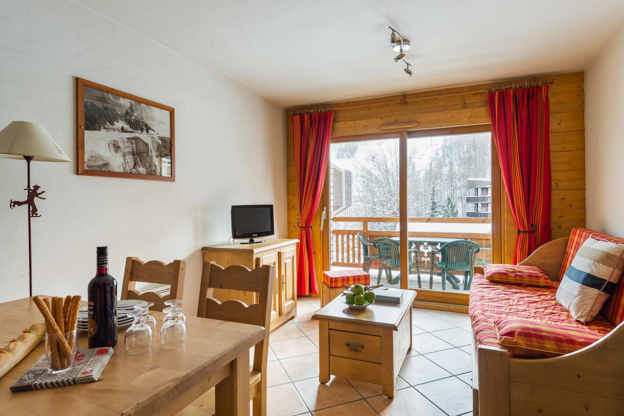 Lagrange Vacances Le Hameau Du Rocher Blanc Serre Chevalier Zewnętrze zdjęcie